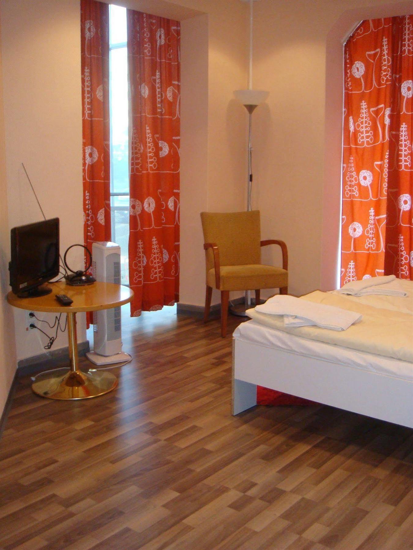 Hotel M68 2*